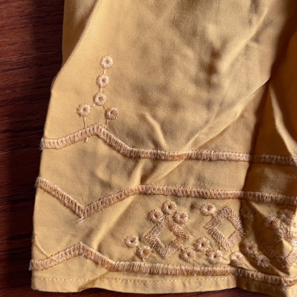 Forever 21, flowy, embroidered shirt - Picture 3 of 5